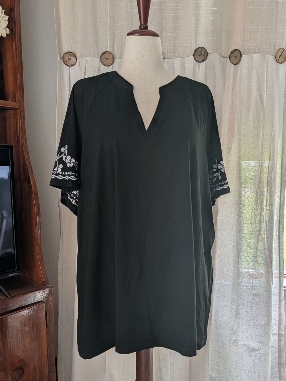 BloomChic Black Split V- Neck Tunic with White Embroidered Sleeves